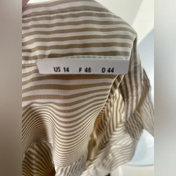 Akris Punto Luxury Beige & White Designer Striped Blouse with Button Details - Picture 8 of 8